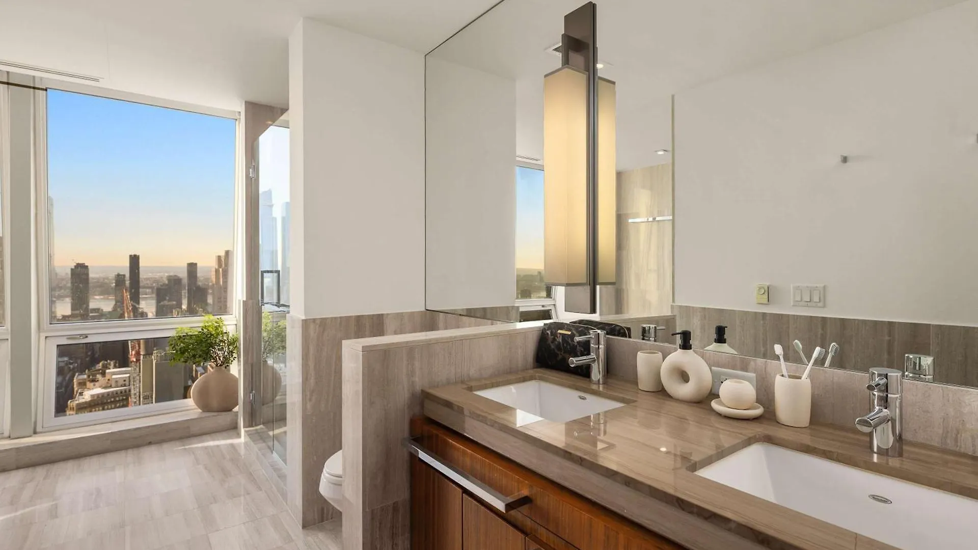 Billionaire Bunker Best View Of Nyc & World Trade Center Apartment New York